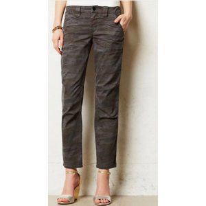 🦫ANTHRO SANCTUARY Camo Cargo Straight Leg Cropped Pants